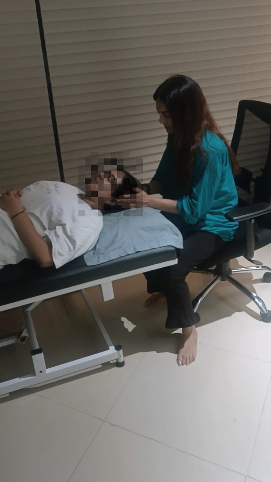 Hypnotherapy practice — moment 14